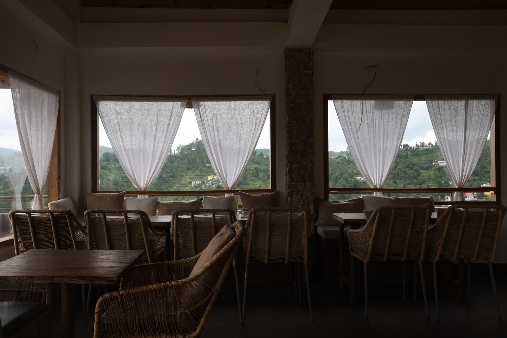 Nazaara -Thhpsociety - Mukteshwar - Witness The View From Your Bed Exterior foto